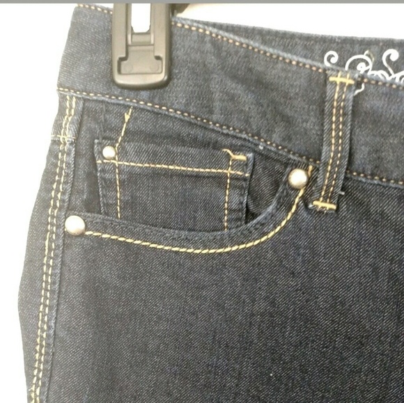 Express Dark Wash Flare Jeans Size 4 - Picture 4 of 6